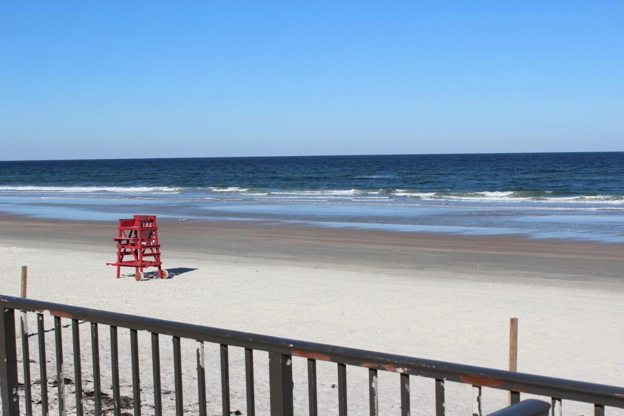 La Quinta By Wyndham Oceanfront Daytona Beach Hotel Exterior photo